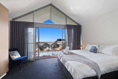 Milieu At Seine - Holiday Sunshine Coast 1