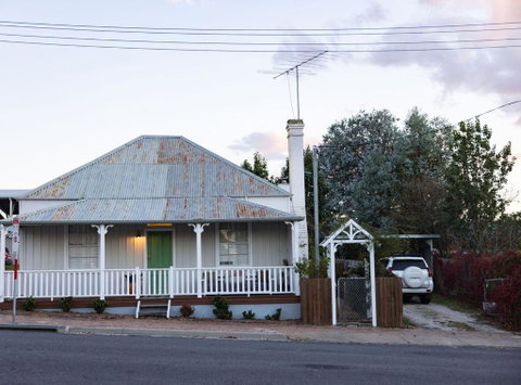Mill Cottage - Sunshine Coast Tourism 0