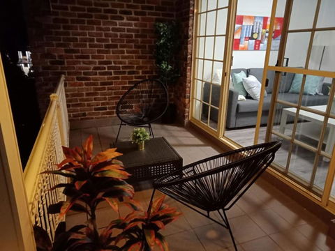 Modern 2BR Apartment With Parking - Sunshine Coast Tourism 3