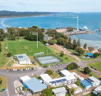 Minjerribah Accommodation Standalone Unit - Sunshine Coast Tourism
