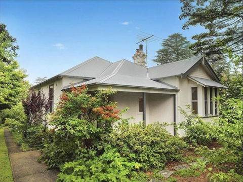 Mintie Cottage On Leura Mall - Sunshine Coast Tourism 0