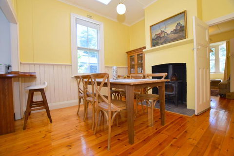 Mintie Cottage On Leura Mall - Sunshine Coast Tourism 3