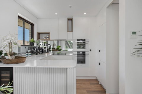 Modern, North-east Facing, 2-bed Apartment - Holiday Sunshine Coast 2