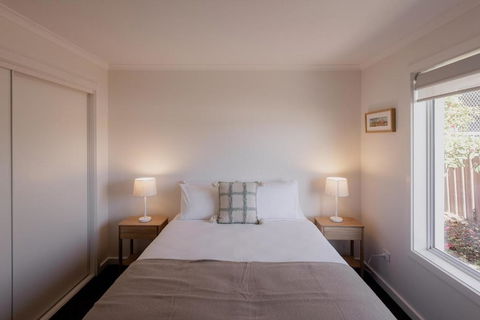 Modern Refurbished Unit In Charming Bellerive - Sunshine Coast Tourism 3