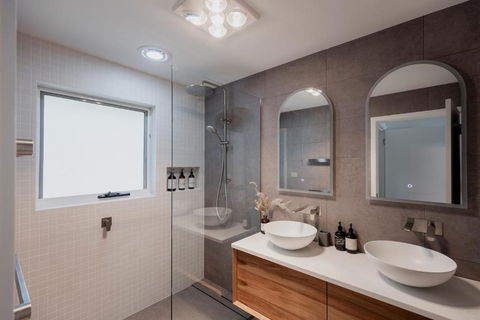 Modern Refurbished Unit In Charming Bellerive - Sunshine Coast Tourism 1