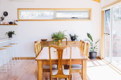 Modern Waterfront House At Susans Bay, Primrose - Sunshine Coast Tourism 0