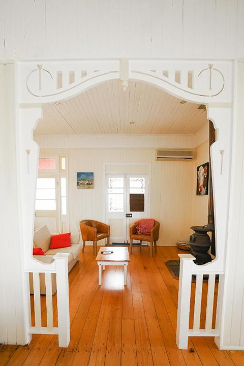 Montrose Farm Stay - Charming 2 Bedroom Cottage - Holiday Sunshine Coast 2