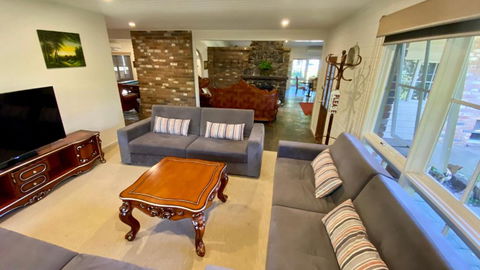 Mornington Peninsula Farmhouse - Holiday Sunshine Coast 3