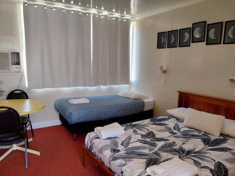 Motel Blackall - Sunshine Coast Tourism 2