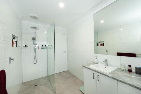 Motel Woongarra - Holiday Sunshine Coast 1