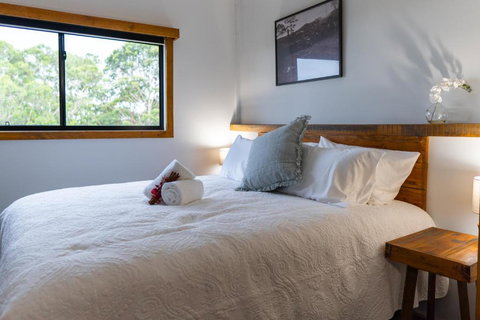 Mount Mee Country Lodge - Sunshine Coast Tourism 0