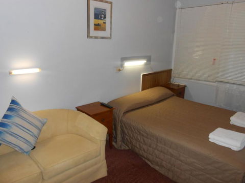 Mount View Motel - Sunshine Coast Tourism 0