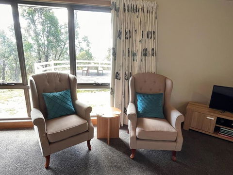 Mountain Tranquility - Holiday Sunshine Coast 1