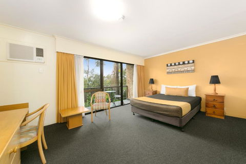 Mt Ommaney Hotel Apartments - Sunshine Coast Tourism 1