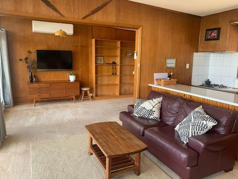 Muggins Rustic Paradise - Sunshine Coast Tourism 1