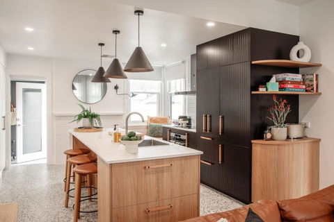 Mulgrave Street Cottage- Renovated Comfort - Holiday Sunshine Coast 0