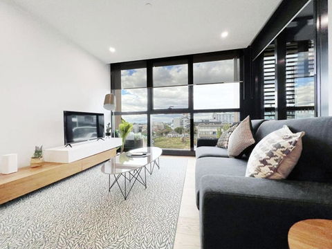 Myka Home New Apartment In Box Hill YS4A - Sunshine Coast Tourism 2