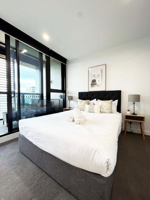 Myka Home New Apartment In Box Hill YS4A - Sunshine Coast Tourism 3