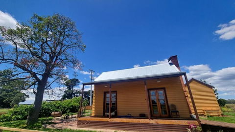 Myrtlebank Cottage Farmstay - Sunshine Coast Tourism 0