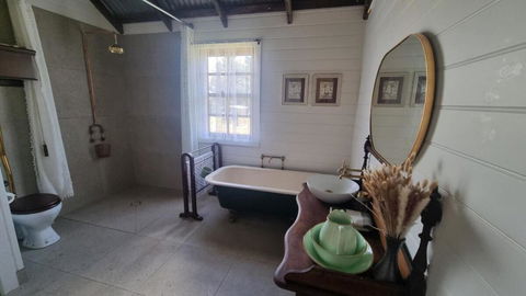 Myrtlebank Cottage Farmstay - Sunshine Coast Tourism 2