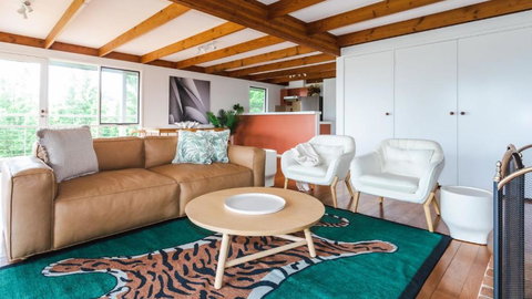 Nantucket - Holiday Sunshine Coast 3