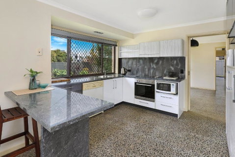 NAROO7- PRIME, CENTRE OF MOOLOOLABA LOCATION - Sunshine Coast Tourism 1