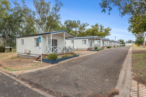 Narrabri Big Sky Caravan Park - Holiday Sunshine Coast 0