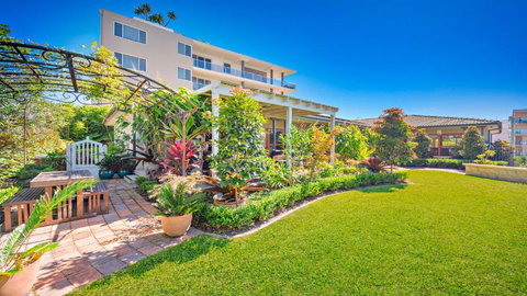 Nelson Bay CBD Oasis 13 Government Rd - Sunshine Coast Tourism 0