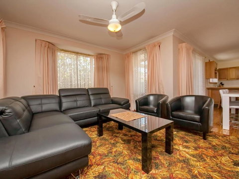 Nelson Street 19 - Holiday Sunshine Coast 1