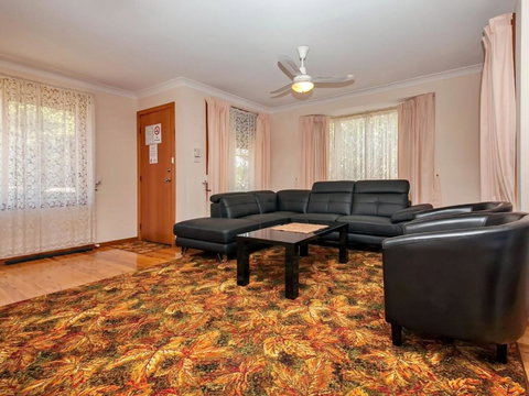 Nelson Street 19 - Holiday Sunshine Coast 2