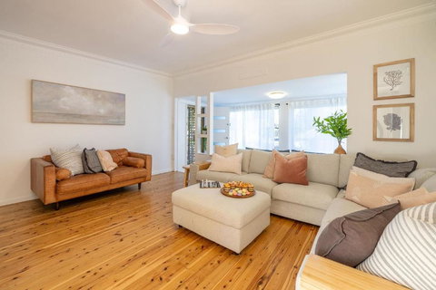 Nest On Nelson, 7 Nelson St - Boat Parking, Wi-Fi, Games Room - Holiday Sunshine Coast 2