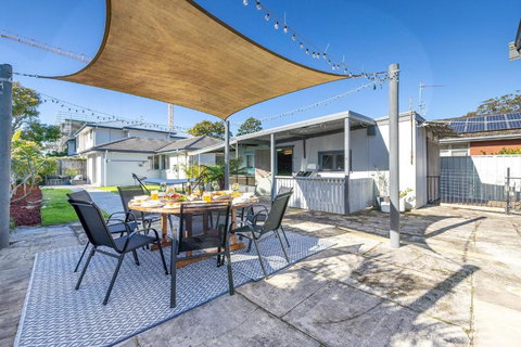 Nest On Nelson, 7 Nelson St - Boat Parking, Wi-Fi, Games Room - Holiday Sunshine Coast 3