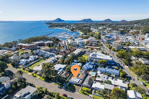Nest On Nelson, 7 Nelson St - Boat Parking, Wi-Fi, Games Room - Holiday Sunshine Coast 0