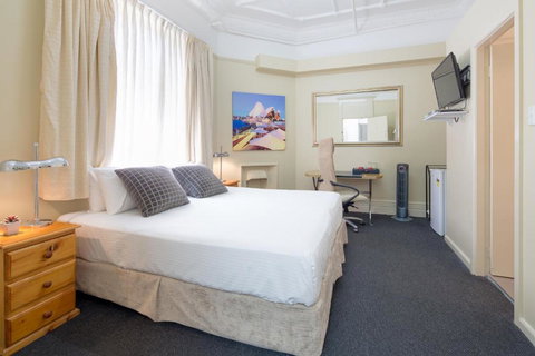 Neutral Bay Lodge - Holiday Sunshine Coast 0