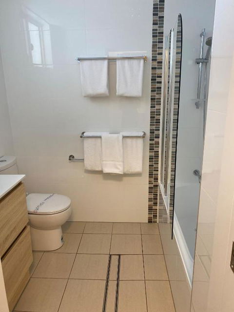 New England Motor Lodge - Holiday Sunshine Coast 3