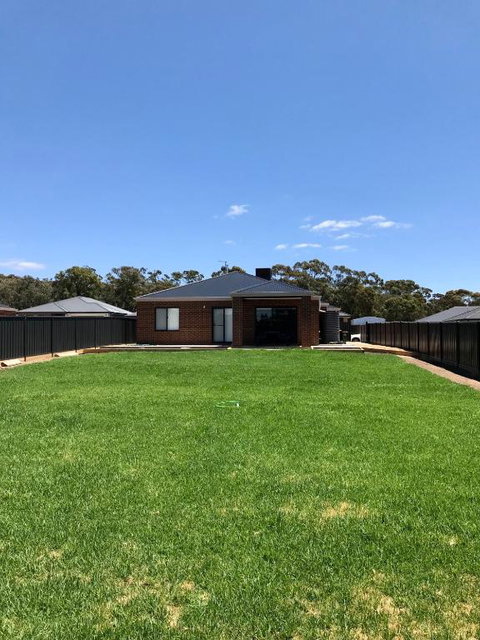 New Modern And Spacious In A Quiet Location Only 12 Min From The City - Sunshine Coast Tourism 2