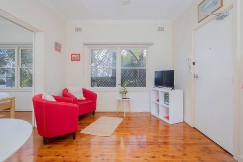 Newcastle Nook - Convenient Comforts In The CBD - Holiday Sunshine Coast 2