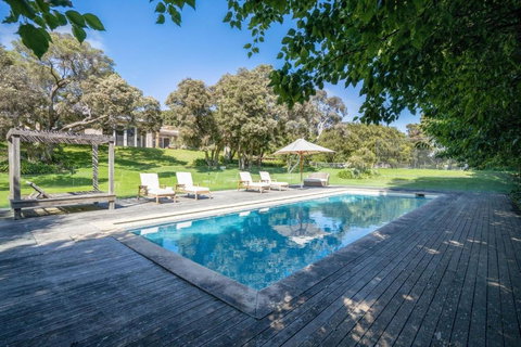 Newhaven Portsea - Holiday Sunshine Coast 1