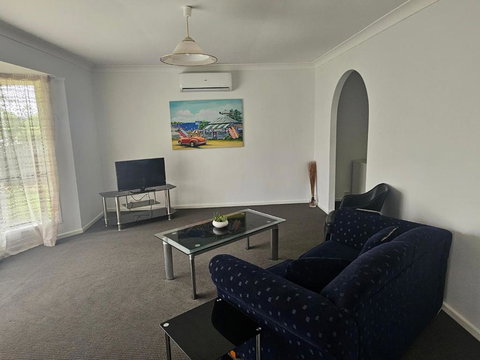 Newly Renovated & Tranquil Surrounds - Sunshine Coast Tourism 2
