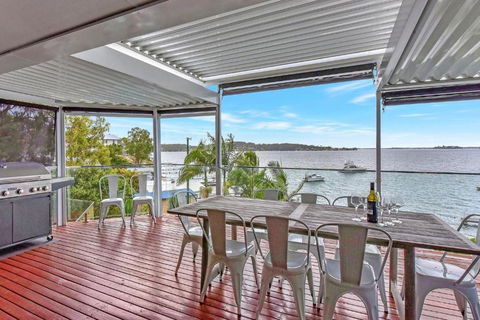 New Property Shimmer Shores Absolute Waterfront Retreat At Fishing Point, Lake Macquarie - Sunshine Coast Tourism 2
