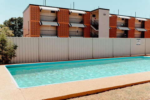 Nightcap At Barkly Hotel - Holiday Sunshine Coast 1