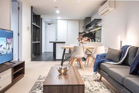 Next To Marvel Stadium 2br Free Parking - Holiday Sunshine Coast 0