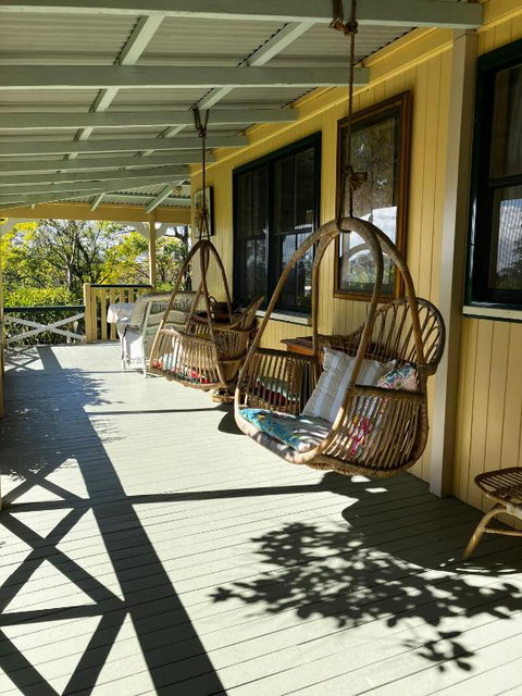 Noosa Hinterland Escape - Sunshine Coast Tourism 1