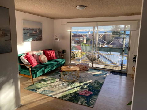 North Beach Getaway - Sunshine Coast Tourism 0