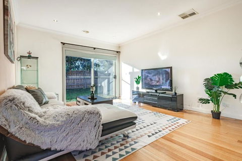 Nunawading Beautiful 3br Housedeckingcourtyard - Sunshine Coast Tourism 0