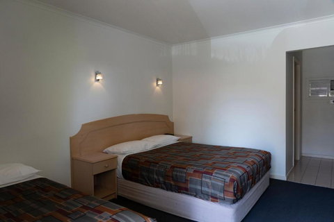 Nunawading Motor Inn - Sunshine Coast Tourism 2