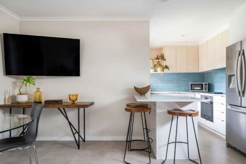Oak Retreat Bliss By The Beach - Sunshine Coast Tourism 1