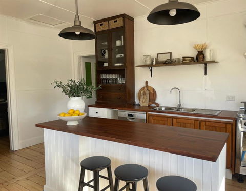 Oakview Country House Maffra - Sunshine Coast Tourism 3