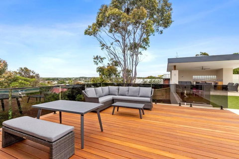 OASIS ON SUNSET - Tranquility Close To The Ocean - Holiday Sunshine Coast 3