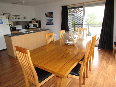 Ocean 17 - Sunshine Coast Tourism 2